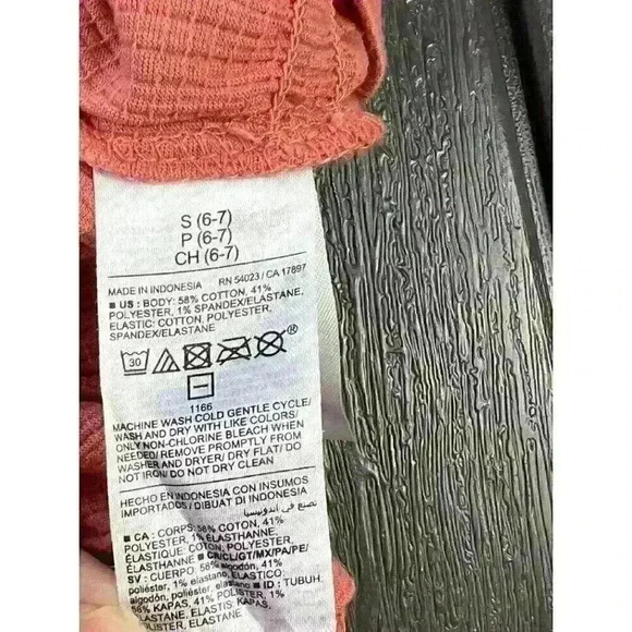 Old Navy Girls Smocked Crop Top Size Small 6-7 Orange Short Puff Sleeve - Picture 7 of 8